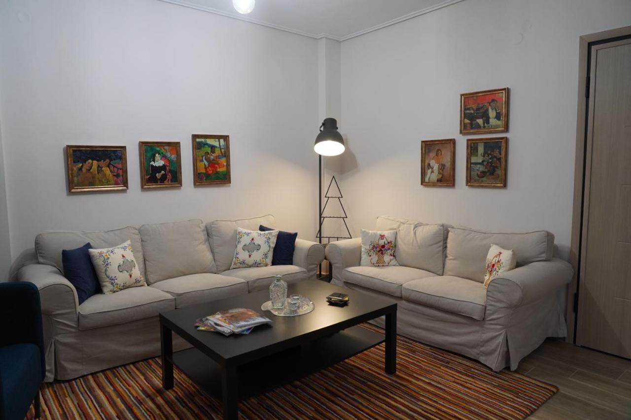 Downtown With Parking Apartment *